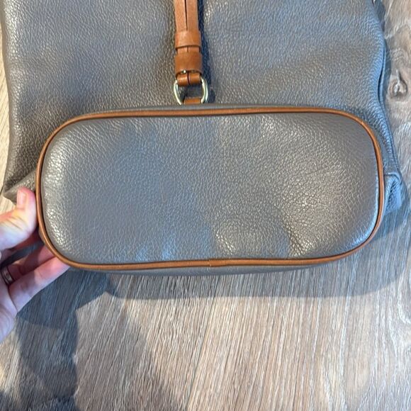 VALENTINA ITALIAN MADE PEBBLED LEATHER GRAY AND TAN BUCKET SHOULDER BAG EUC - Picture 4 of 16